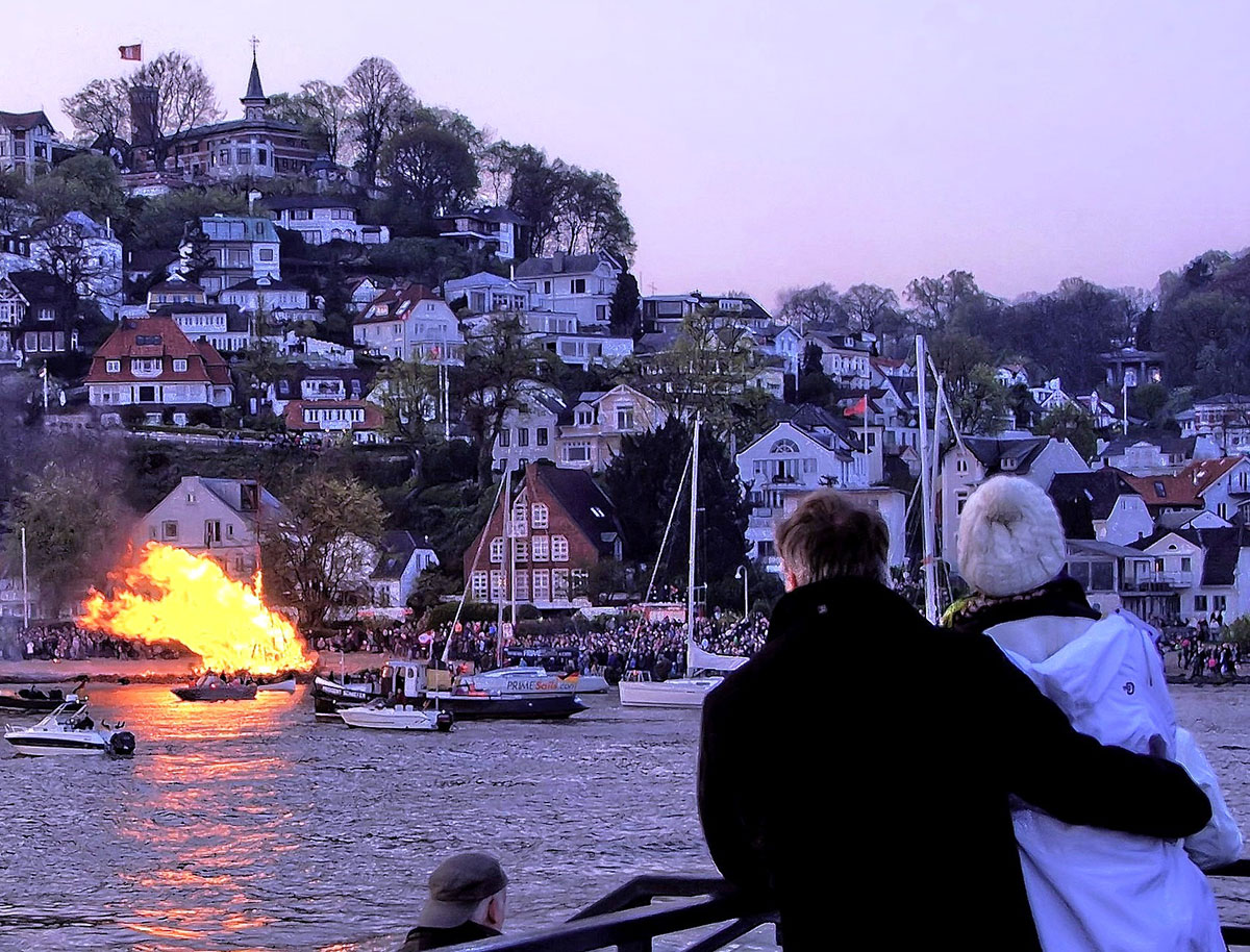 Osterfeuer Blankenese