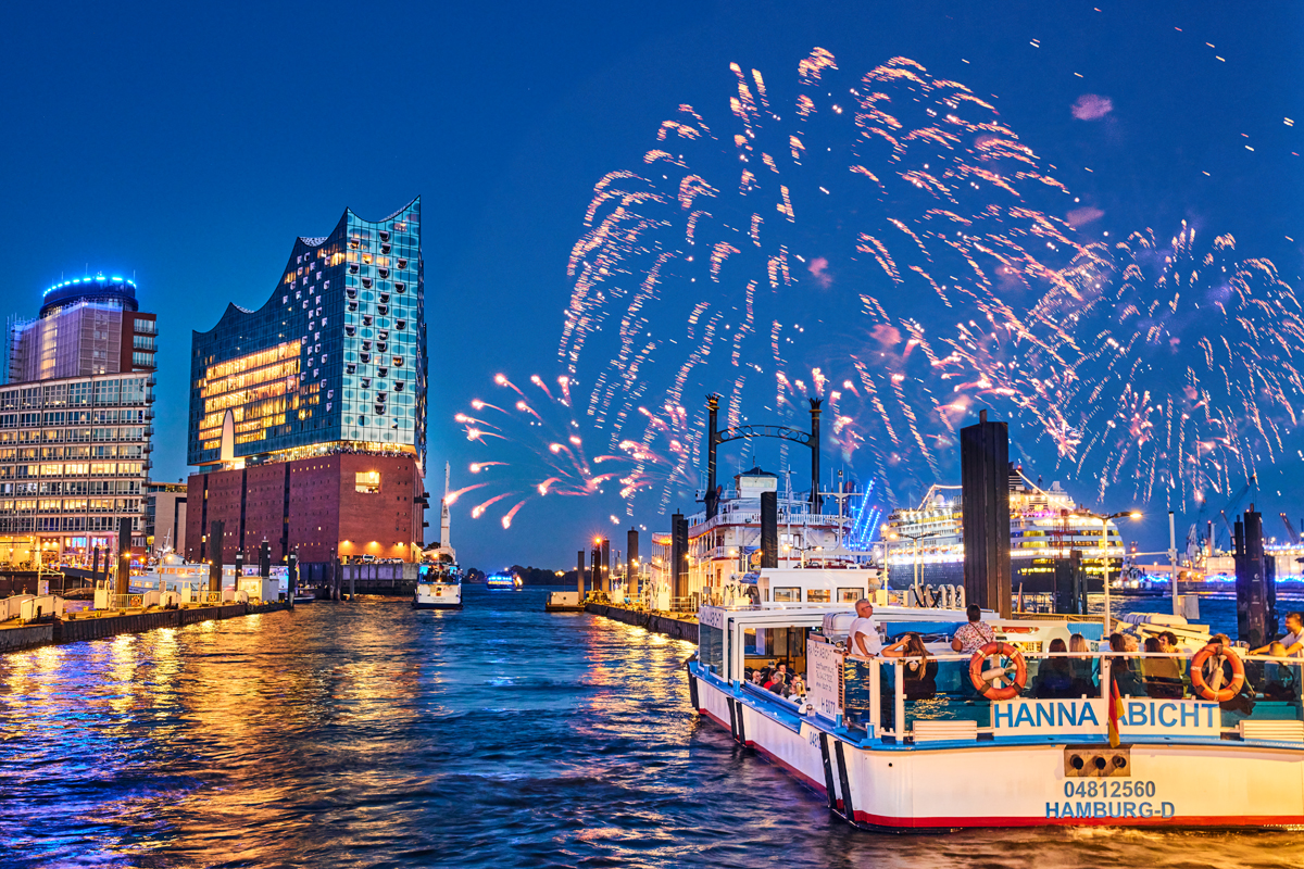 Feuerwerk im Hafen